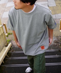 CHIKABA（チカバ）の「【CHIKABA SAUNA CLUB】 プリント 半袖 ピスネーム入りTシャツ（Tシャツ/カットソー）」
