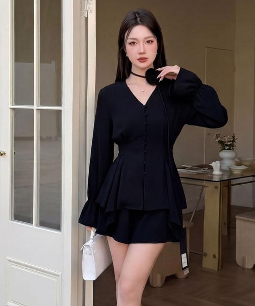 DRESS PLUS(ドレスプラス)の「リボンベルト ブラウス&スカート セットアップ(セットアップ・レディース・パープル/アイボリー/ブラック・M/L)」の3枚目の写真