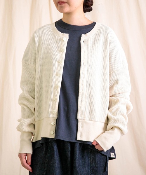 Brocante（ブロカント）の「[Brocante / ブロカント] BDワッフル ゴーフルカルディガン（カーディガン/ボレロ・レディース・アイボリー/グレー・2）」の2枚目の写真