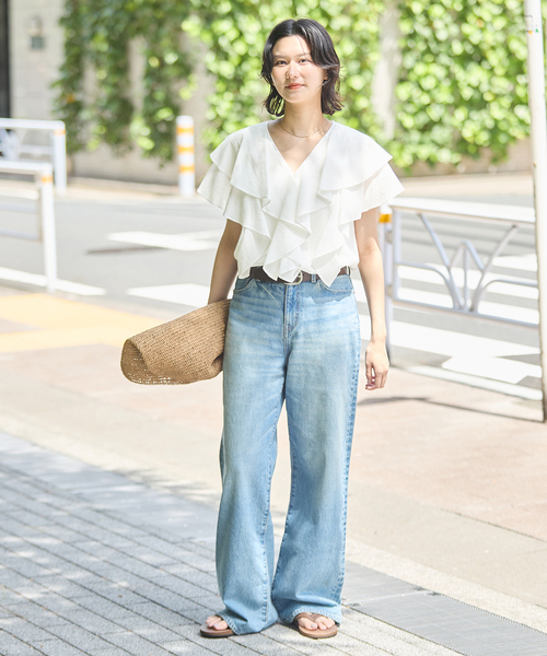 JOURNAL STANDARD(ジャーナルスタンダード)の「キョウネンコットンボイルフリル ブラウス(シャツ/ブラウス・レディース・ブラック/ホワイト・FREE)」の4枚目の写真