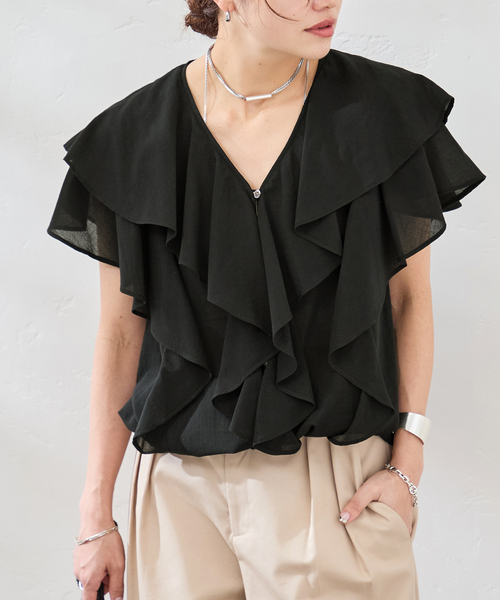 JOURNAL STANDARD(ジャーナルスタンダード)の「キョウネンコットンボイルフリル ブラウス(シャツ/ブラウス・レディース・ブラック/ホワイト・FREE)」の8枚目の写真