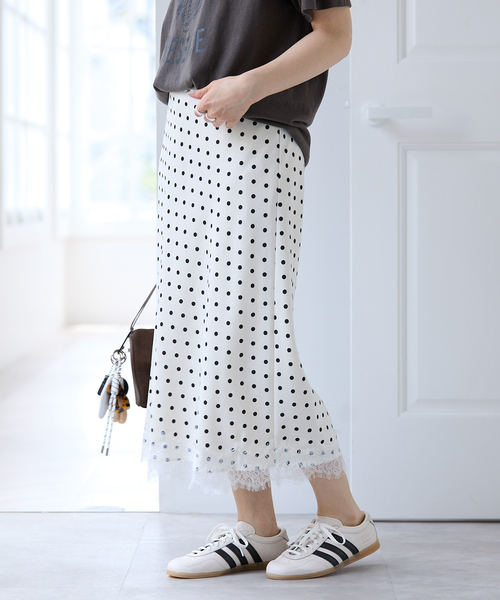 U by SPICK&SPAN(ユーバイスピックアンドスパン)の「ドットレーススカート(スカート・レディース・White/ブラック・FREE)」の19枚目の写真