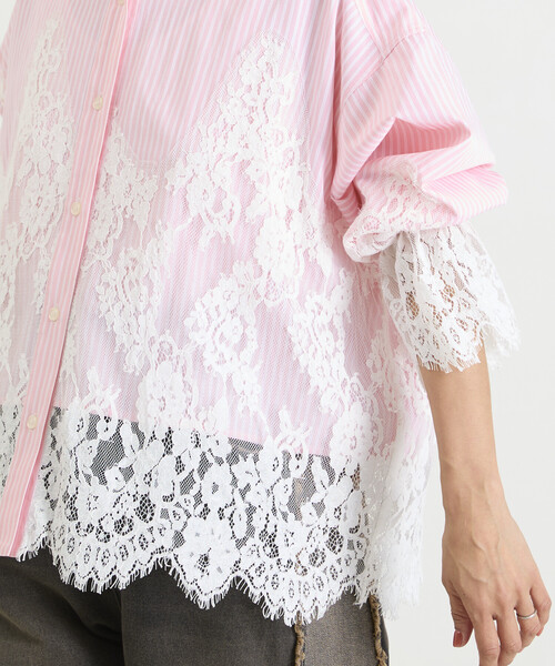 Freada(フリーダ)の「Freada/フリーダ レースドッキング ストライプ シャツ(シャツ/ブラウス・レディース・ブルー/ピンク・ONE SIZE)」の3枚目の写真