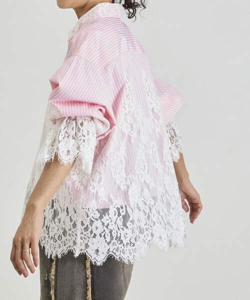 Freada(フリーダ)の「Freada/フリーダ レースドッキング ストライプ シャツ(シャツ/ブラウス・レディース・ブルー/ピンク・ONE SIZE)」の4枚目の写真