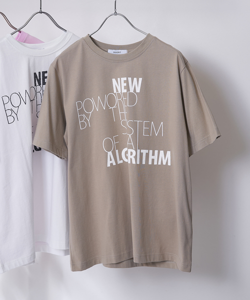 B.C STOCK（ベーセーストック）の「フェイドフロッキープリント Tシャツ（Tシャツ/カットソー・メンズ・ホワイト/ピンク/ベージュ・LARGE/MEDIUM）」の2枚目の写真