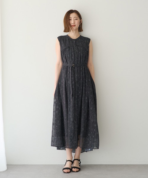YECCA VECCA(イェッカヴェッカ)の「シアードット柄ギャザーワンピース(ワンピース・レディース・オフホワイト/ブラック・FREE)」の17枚目の写真
