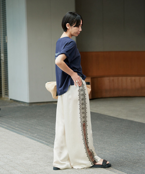 VERMEIL par iena(ヴェルメイユパーイエナ)の「BACK PRINT Tシャツ(Tシャツ/カットソー・レディース・ネイビー/ピンク・FREE)」の11枚目の写真