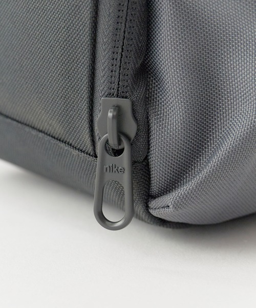 NIKE（ナイキ）の「NIKE/ナイキ NAN NIKE BUDDIES LUNCH TOTE ショルダーバッグ トート キッズ  2026年 夏 夏服（ショルダーバッグ・キッズ・ブラック・FREE）」の10枚目の写真