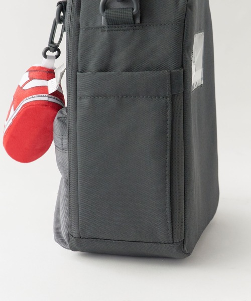 NIKE（ナイキ）の「NIKE/ナイキ NAN NIKE BUDDIES LUNCH TOTE ショルダーバッグ トート キッズ  2026年 夏 夏服（ショルダーバッグ・キッズ・ブラック・FREE）」の11枚目の写真