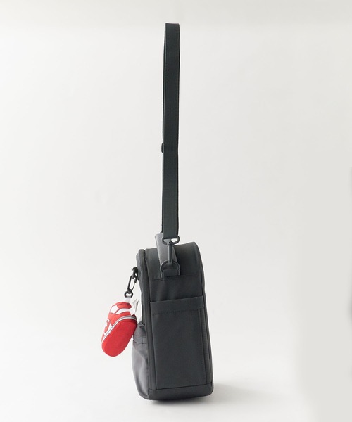 NIKE（ナイキ）の「NIKE/ナイキ NAN NIKE BUDDIES LUNCH TOTE ショルダーバッグ トート キッズ  2026年 夏 夏服（ショルダーバッグ・キッズ・ブラック・FREE）」の14枚目の写真