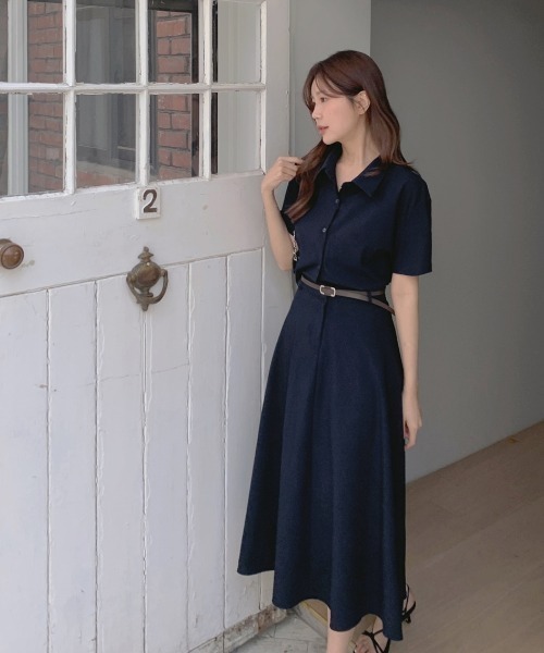 FAVORITO(ファヴォリート)の「ベルト付き襟付きシャツワンピース(シャツワンピース・レディース・ベージュ/ネイビー・F)」の19枚目の写真