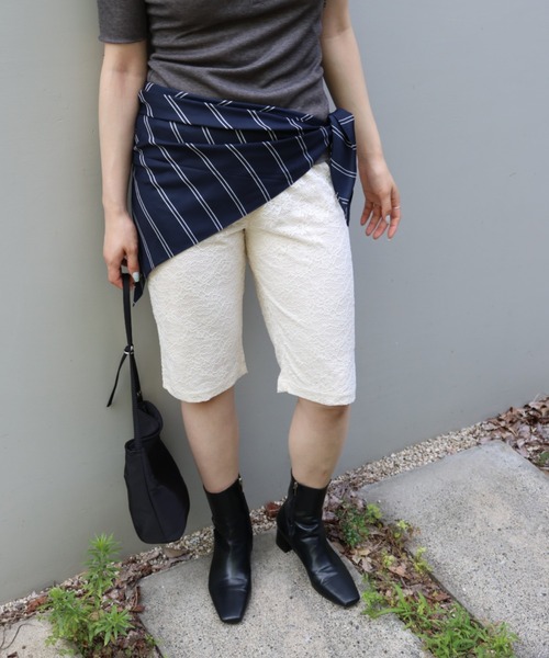 ELTONE(エルトーン)の「レースバイカーパンツ(その他パンツ・レディース・アイボリー/ブラック・FREE)」の5枚目の写真