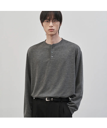 WORK ON BODY OFF（ワークオンボディオフ）の「レスティッドセミオーバーフィットヘンリーネックニット[チャコール]（ニット/セーター）」