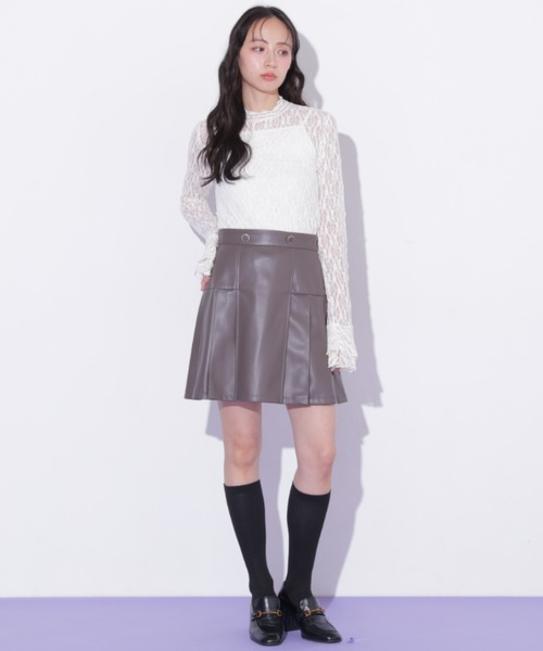 JILL by JILL STUART(ジルバイジルスチュアート)の「サイドプリーツフェイクレザーミニスカート(スカート・レディース・ブラウン/ベージュ・MEDIUM/SMALL)」の22枚目の写真