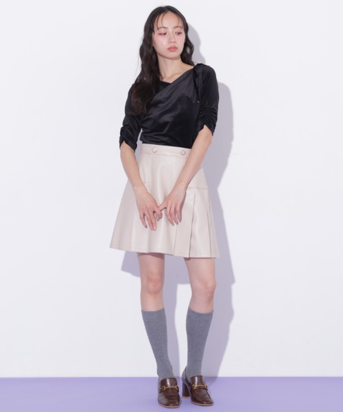 JILL by JILL STUART(ジルバイジルスチュアート)の「サイドプリーツフェイクレザーミニスカート(スカート・レディース・ブラウン/ベージュ・MEDIUM/SMALL)」の10枚目の写真