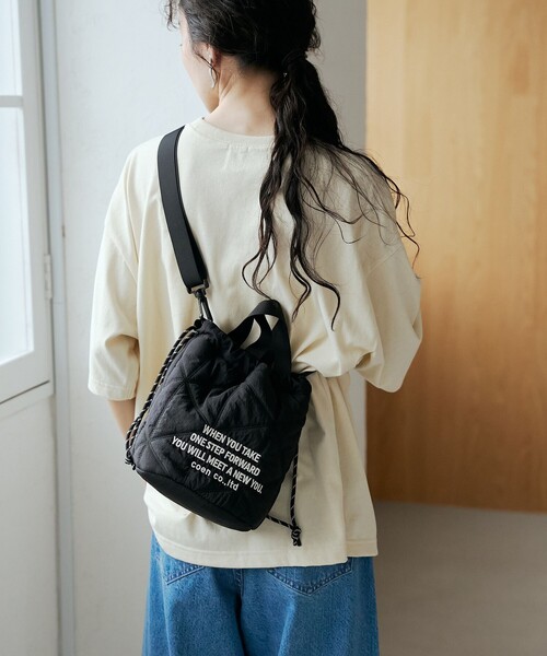 coen(コーエン)の「【新型登場】ロゴ刺繍キカキルト 2way巾着ショルダーバッグ(ショルダーバッグ・レディース・コバルトブルー/その他7/オリーブ/シルバー/ブラック/その他4・FREE)」の11枚目の写真