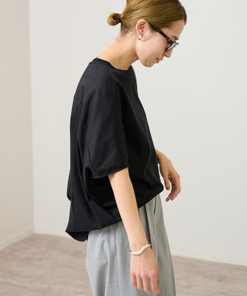 FRAMeWORK(フレームワーク)の「≪WEB限定+一部店舗 / 追加≫スムースコクーンプルオーバー 2(Tシャツ/カットソー・レディース・ブラック/ホワイト/ブラウン・FREE)」の9枚目の写真