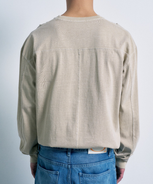 FERNOV(ペルノブ)の「ウォッシュド切り替えロングスリーブサンドベージュ(Tシャツ/カットソー・メンズ・その他・1/2/3)」の4枚目の写真