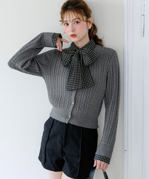 alotta(アロッタ)の「【Corie】チェック柄ボウタイシャツ2WAY仕様カーディガン(カーディガン/ボレロ・レディース・グレー/ブラック/アイボリー・M/L)」の6枚目の写真