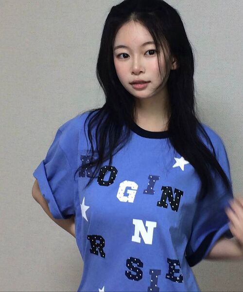 ROGIN N ROSIE(ロギンエンロージー)の「Logo Spell Point Starry Ringer T-shirt Blue(Tシャツ/カットソー・レディース・その他・FREE)」の6枚目の写真