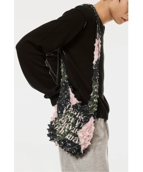 MASU(エムエーエスユー)の「【M A S U】SPIKY DIAMOND BAG(ハンドバッグ・メンズ・イエロー/グリーン/ピンク・FREE)」の3枚目の写真