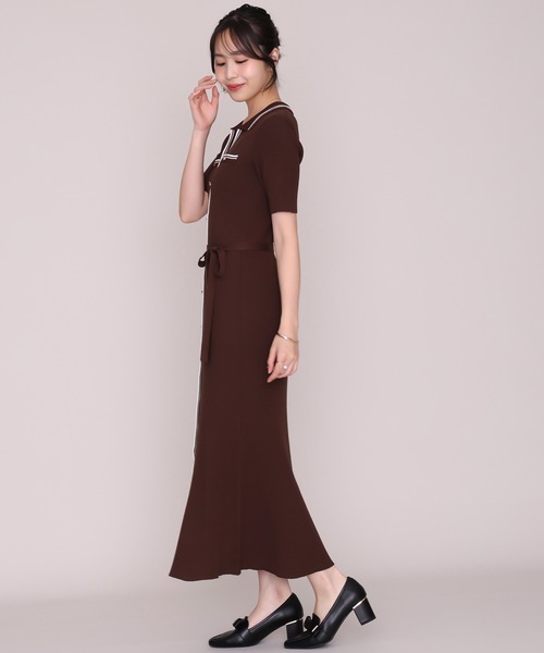 MISCH MASCH(ミッシュマッシュ)の「2026秋冬新作 マルチ配色ポロ襟ニットワンピース(ワンピース・レディース・ワイン/ブラック/ブラウン・フリ-)」の18枚目の写真