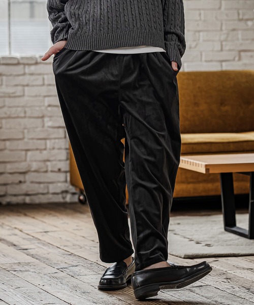 CAMBIO(カンビオ)の「mp15322- Velour Balloon Two Tuck Pants バルーン2タックパンツ(CAM26AW-002)(その他パンツ・メンズ・ブラック/グリーン/チャコール・S/M/L)」の4枚目の写真
