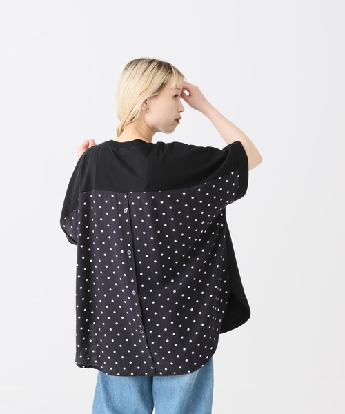 HEART MARKET(ハートマーケット)の「後ろ釦布帛切替チュニック(Tシャツ/カットソー・レディース・グレイッシュベージュ/ダークパープル/チャコール/ブラック・FREE)」の8枚目の写真
