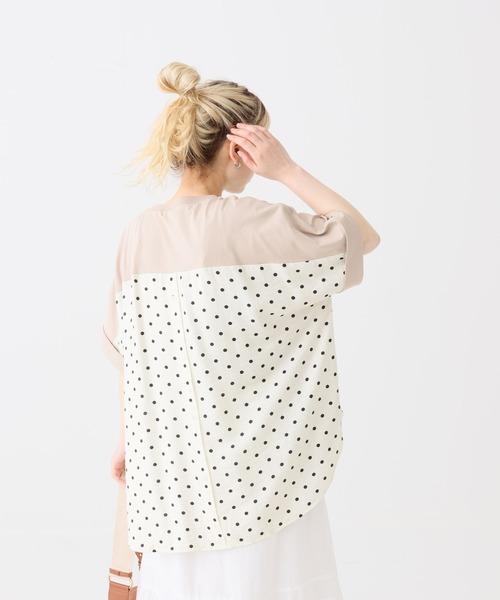 HEART MARKET(ハートマーケット)の「後ろ釦布帛切替チュニック(Tシャツ/カットソー・レディース・グレイッシュベージュ/ダークパープル/チャコール/ブラック・FREE)」の18枚目の写真