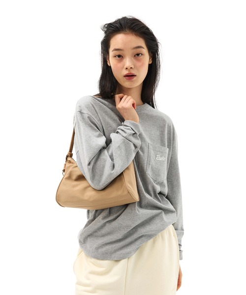 EMIS(イミス)の「TONAL HOBO BAG(ショルダーバッグ・レディース・ブラック/レッド/ベージュ・FREE)」の2枚目の写真