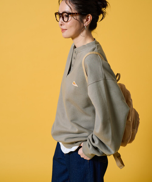 FREAK'S STORE(フリークスストア)の「限定展開 KELTY × FREAK'S STORE/ケルティ 別注 ヘンリーネック 裏起毛 スウェット プルオーバー(スウェット・レディース・ライトグレー/ブラック/ブラウン/ネイビー/ベージュ/ナチュラル/ピンク・フリ-)」の14枚目の写真