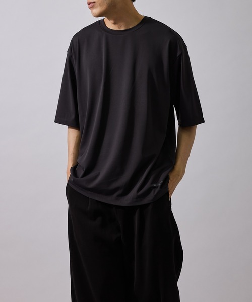 j.n.r.d(ジェー・エヌ・アール・ディー)の「ドレープポンチワンポイントTシャツ(Tシャツ/カットソー・メンズ・ブルー系その他2/ホワイト/ブラック・L/M/LL)」の8枚目の写真
