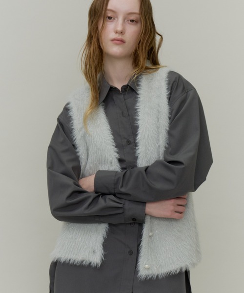 Plumel(プルメル)の「Long lame Shaggy Knit Vest / ロングラメシャギーニットベスト(ベスト・レディース・ネイビー/グレー/アイボリー・MEDIUM)」の6枚目の写真