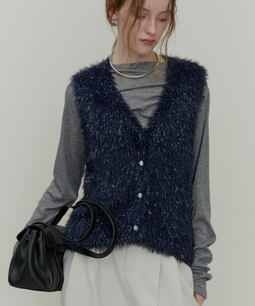 Plumel(プルメル)の「Long lame Shaggy Knit Vest / ロングラメシャギーニットベスト(ベスト・レディース・ネイビー/グレー/アイボリー・MEDIUM)」の18枚目の写真