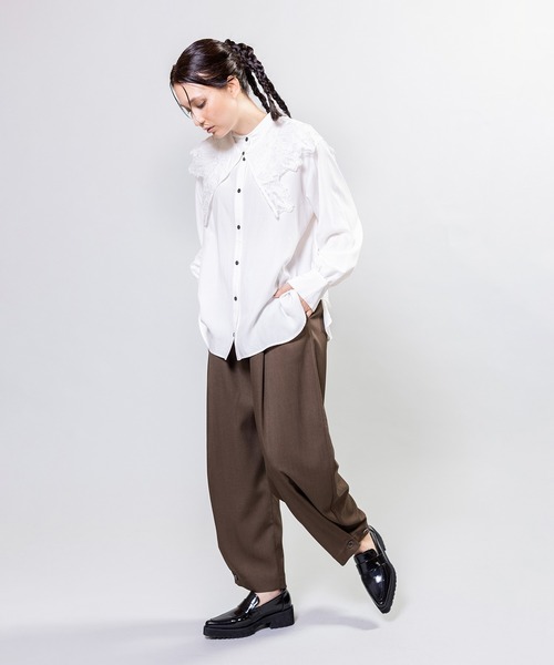 OSMOSIS(オズモーシス)の「ボタンアレンジパンツ(その他パンツ・レディース・グレイッシュベージュ/ブラック/カーキブラウン・ONE SIZE)」の12枚目の写真