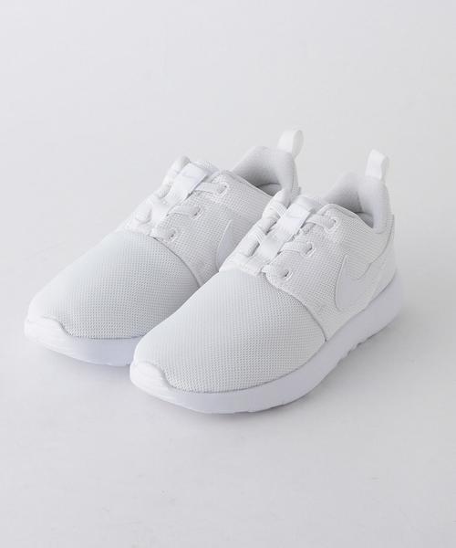 NIKE（ナイキ）の「＜NIKE（ナイキ）＞KIDS ROSHE ONE スニーカー 17-20cm（スニーカー・キッズ・ホワイト/コバルトブルー/ネイビー・18cm/17cm/19cm/20cm）」の2枚目の写真