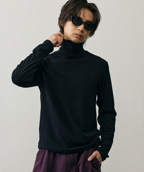 Shoowtime（ショウタイム）の「Slim Fit  Button Detail High Neck Long Sleeve Tee   / スリムフィットボタンディテールハイネックロングスリーブTシャツ（Tシャツ/カットソー・メンズ・ブラック/グレー・LARGE/MEDIUM/X-LARGE）」の4枚目の写真