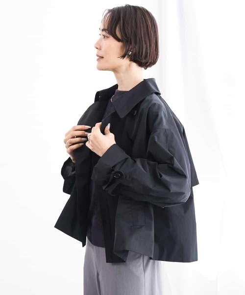 MICHEL KLEIN（ミッシェル・クラン）の「[定番]スタンドカラーショートブルゾン（ピーコート・レディース・ブラック/ベージュ・38）」の3枚目の写真