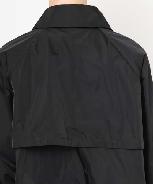 MICHEL KLEIN（ミッシェル・クラン）の「[定番]スタンドカラーショートブルゾン（ピーコート・レディース・ブラック/ベージュ・38）」の17枚目の写真