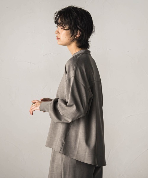 MAYSON GREY(メイソングレイ)の「【一瞬で楽とキレイを叶える】ナチュラルストレッチスキッパーブラウス≪セットアップ対応≫(シャツ/ブラウス・レディース・ベージュ/ブラック・M)」の4枚目の写真