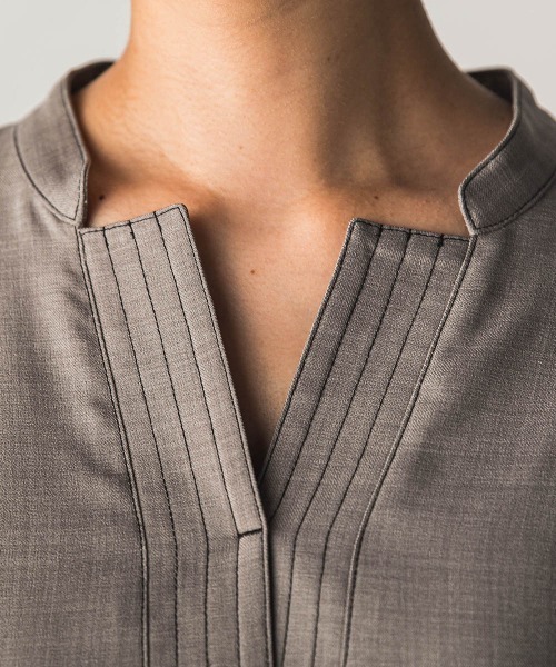 MAYSON GREY(メイソングレイ)の「【一瞬で楽とキレイを叶える】ナチュラルストレッチスキッパーブラウス≪セットアップ対応≫(シャツ/ブラウス・レディース・ベージュ/ブラック・M)」の7枚目の写真