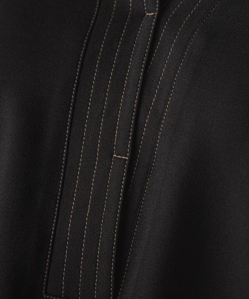MAYSON GREY(メイソングレイ)の「【一瞬で楽とキレイを叶える】ナチュラルストレッチスキッパーブラウス≪セットアップ対応≫(シャツ/ブラウス・レディース・ベージュ/ブラック・M)」の18枚目の写真