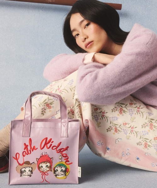Cath Kidston(キャスキッドソン)の「スモール ブックバッグ Cat Placement(トートバッグ・レディース・パープル・FREE)」の4枚目の写真