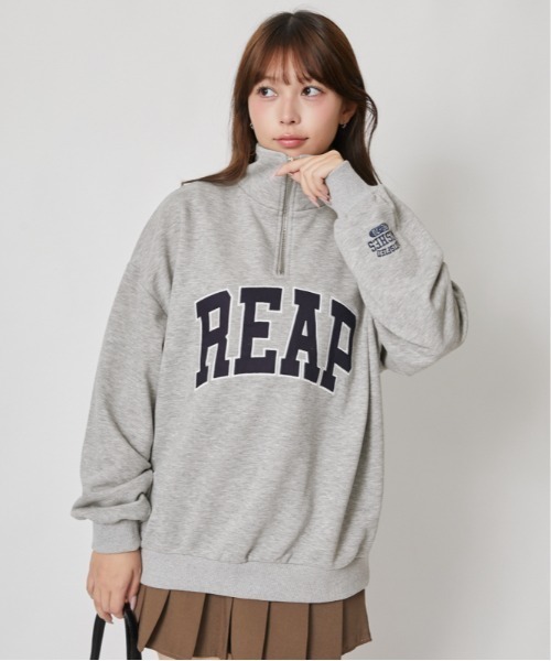 GORGE(ゴージ)の「カレッジロゴ ハーフジップ裏毛トップス|全3色(Tシャツ/カットソー・レディース・ブラック/レッド/杢グレー・F)」の3枚目の写真