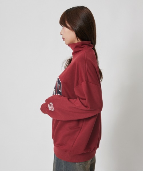 GORGE(ゴージ)の「カレッジロゴ ハーフジップ裏毛トップス|全3色(Tシャツ/カットソー・レディース・ブラック/レッド/杢グレー・F)」の16枚目の写真