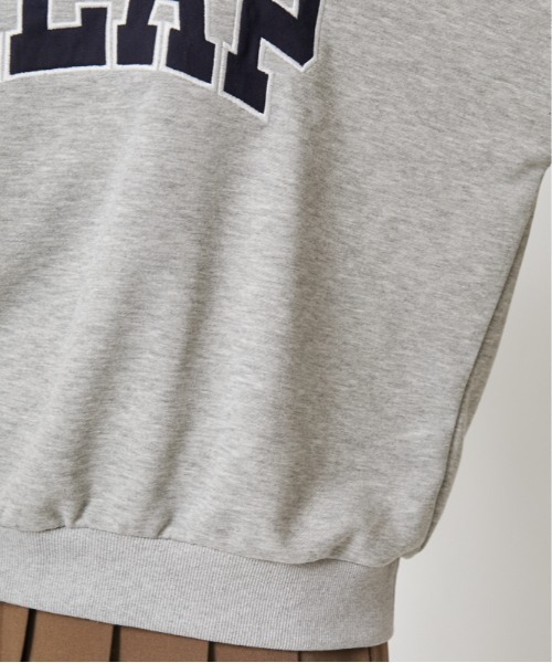 GORGE(ゴージ)の「カレッジロゴ ハーフジップ裏毛トップス|全3色(Tシャツ/カットソー・レディース・ブラック/レッド/杢グレー・F)」の8枚目の写真