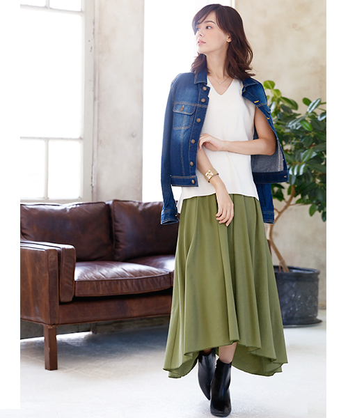 Pierrot（ピエロ）の「ジョーゼット素材 ヘムフレアロングスカート/エアリースカート（スカート・レディース・オレンジ/ブラック/カーキ/ブルー/ライトピンク/ベージュ・M/L）」の10枚目の写真