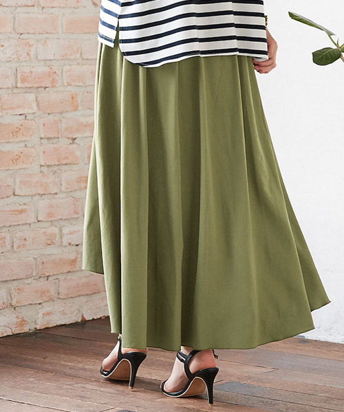 Pierrot（ピエロ）の「ジョーゼット素材 ヘムフレアロングスカート/エアリースカート（スカート・レディース・オレンジ/ブラック/カーキ/ブルー/ライトピンク/ベージュ・M/L）」の13枚目の写真