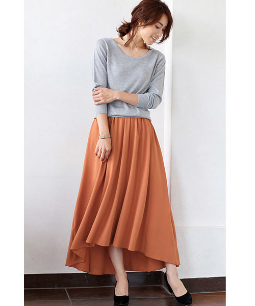 Pierrot（ピエロ）の「ジョーゼット素材 ヘムフレアロングスカート/エアリースカート（スカート・レディース・オレンジ/ブラック/カーキ/ブルー/ライトピンク/ベージュ・M/L）」の12枚目の写真