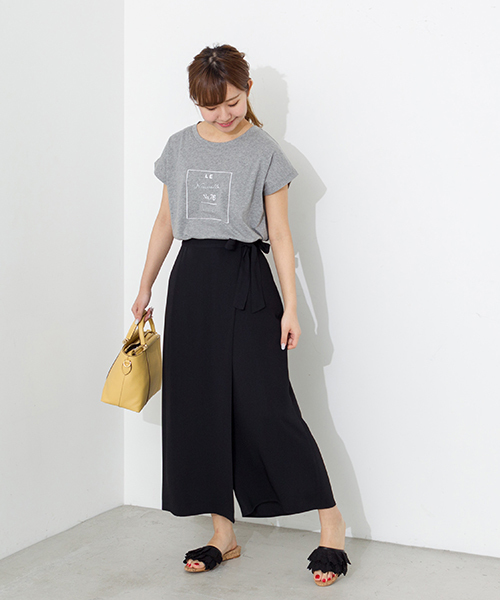 NATURAL BEAUTY BASIC（ナチュラルビューティーベーシック）の「切替ボックスショルダーバッグ（トートバッグ・レディース・イエロー/ネイビー/ブルー/ブルー系その他/ダークネイビー/イエロー系その他・ﾌﾘ-）」の21枚目の写真